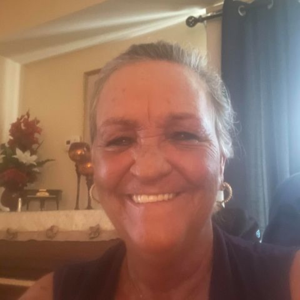 Meet your Posher, Angelia